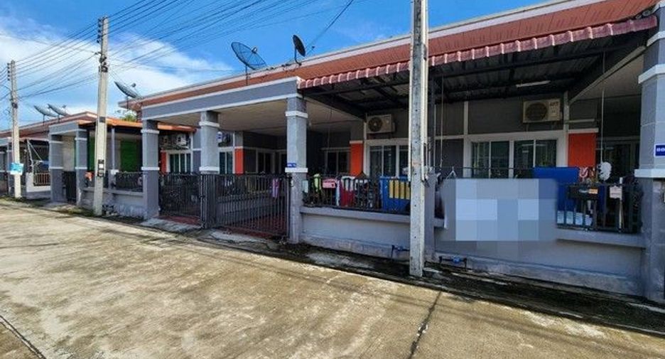 Casa adosada en venta de 1 habitaciones en Ban Khai, Rayong