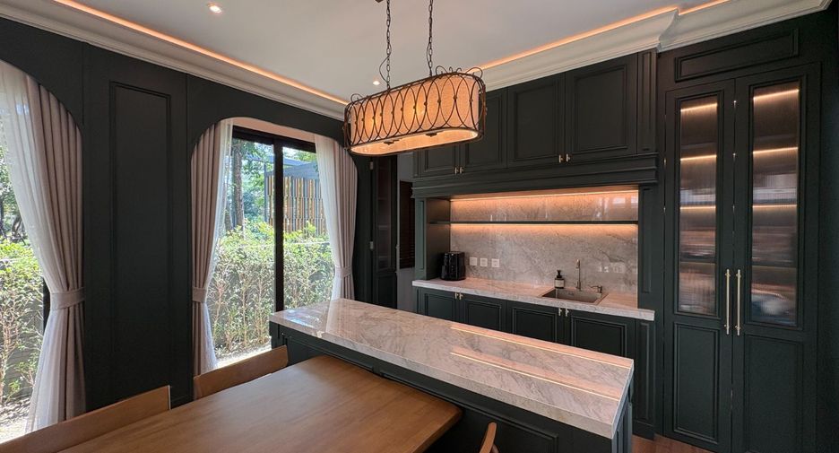 For sale 4 bedrooms house in Bang Phli, Samut Prakan