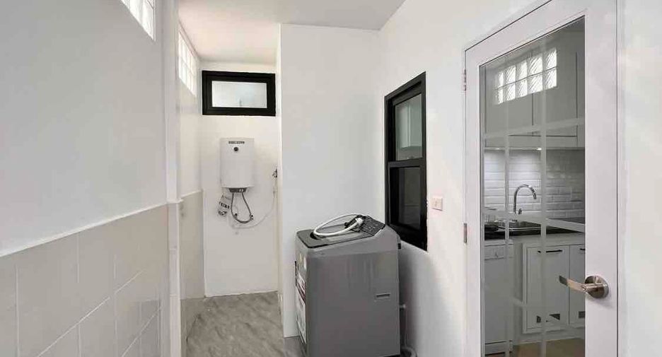 À louer et à vendre 3 chambres villa à Sattahip, Chonburi