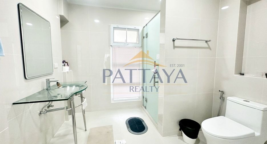 À louer 3 chambres condo à Sattahip, Chonburi