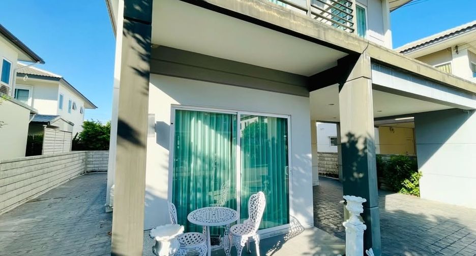 Casa en alquiler de 4 habitaciones en Thung Khru, Bangkok