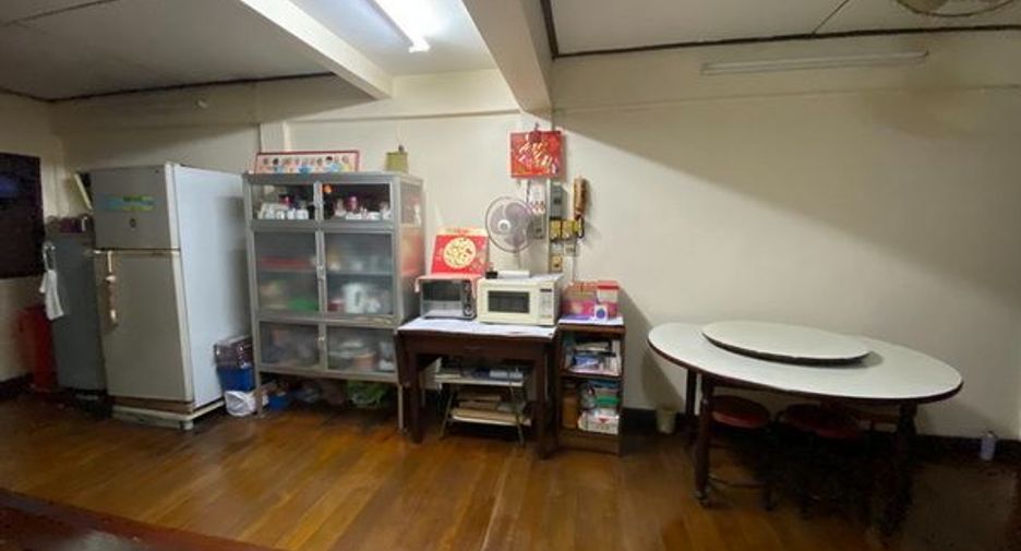 For sale 5 bedrooms retail Space in Samphanthawong, Bangkok