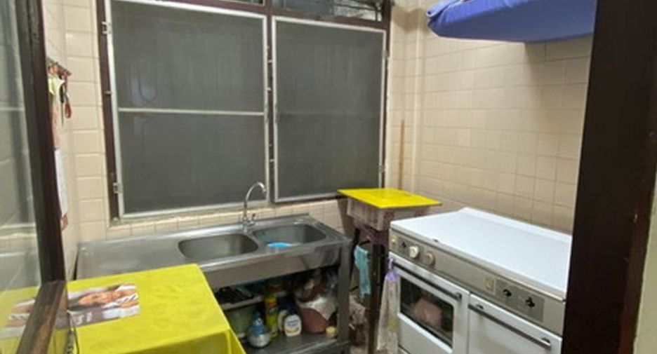 For sale 5 bedrooms retail Space in Samphanthawong, Bangkok
