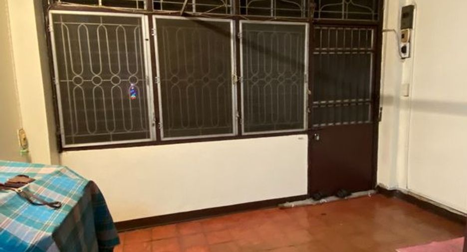 For sale 5 bedrooms retail Space in Samphanthawong, Bangkok