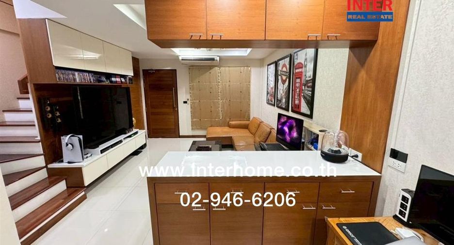 For rent and for sale 3 bedrooms townhouse in Bueng Kum, Bangkok
