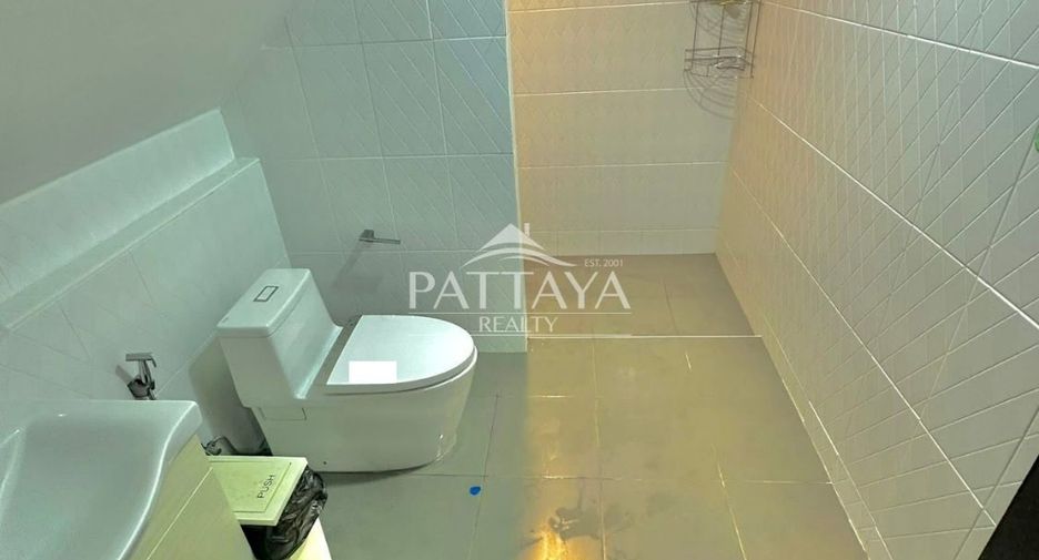 Haus zum Kauf mit 4 Zimmer in Bang Lamung, Chonburi
