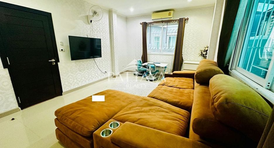Haus zum Kauf mit 4 Zimmer in Bang Lamung, Chonburi