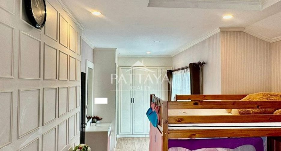 Haus zum Kauf mit 4 Zimmer in Bang Lamung, Chonburi