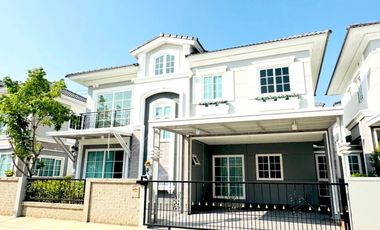 À louer 4 chambres maison à Mueang Samut Prakan, Samut Prakan