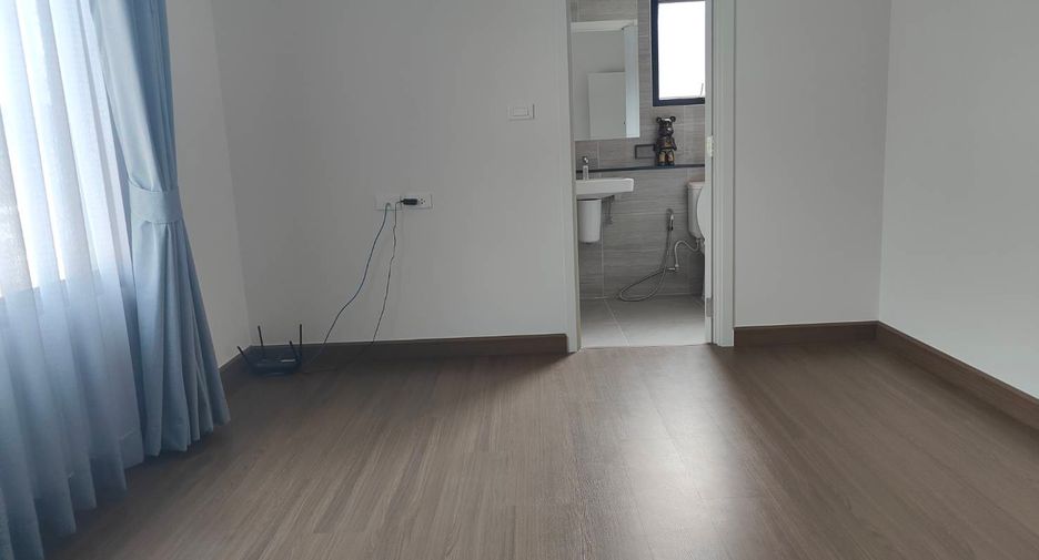 Haus zur Miete und zum Kauf mit 4 Zimmer in Bang Phli, Samut Prakan