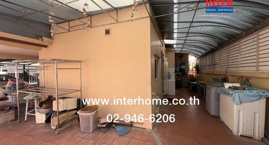For sale 3 bedrooms house in Mueang Nonthaburi, Nonthaburi