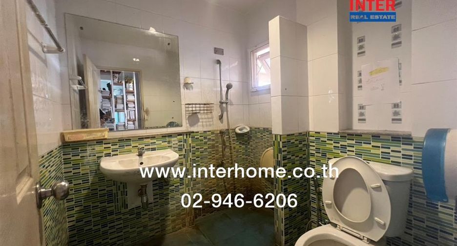 For sale 3 bedrooms house in Mueang Nonthaburi, Nonthaburi