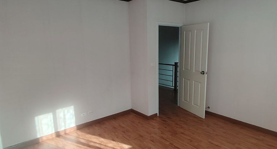 À vendre 4 chambres maison à Bang Phli, Samut Prakan