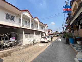 出售 2 卧室 联排别墅 在 Bangkok Noi, 曼谷