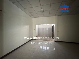 出售 2 卧室 联排别墅 在 Bangkok Noi, 曼谷