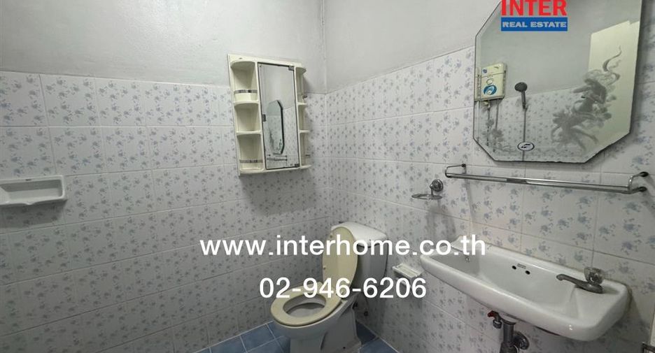 Casa adosada en venta de 2 habitaciones en Bangkok Noi, Bangkok