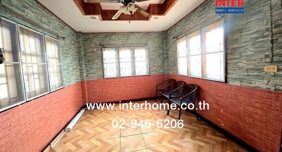 For sale 5 bedrooms house in Mueang Samut Prakan, Samut Prakan