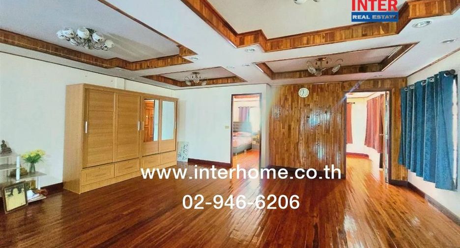 For sale 5 bedrooms house in Mueang Samut Prakan, Samut Prakan