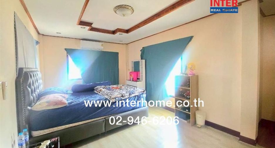 For sale 5 bedrooms house in Mueang Samut Prakan, Samut Prakan