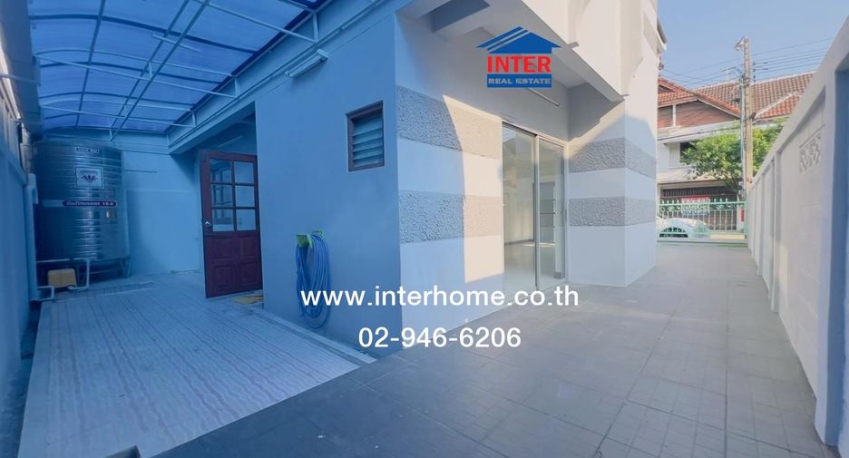 For sale 3 bedrooms house in Khan Na Yao, Bangkok