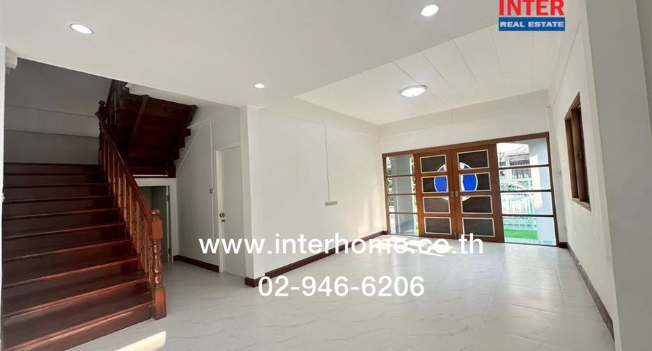 For sale 3 bedrooms house in Khan Na Yao, Bangkok