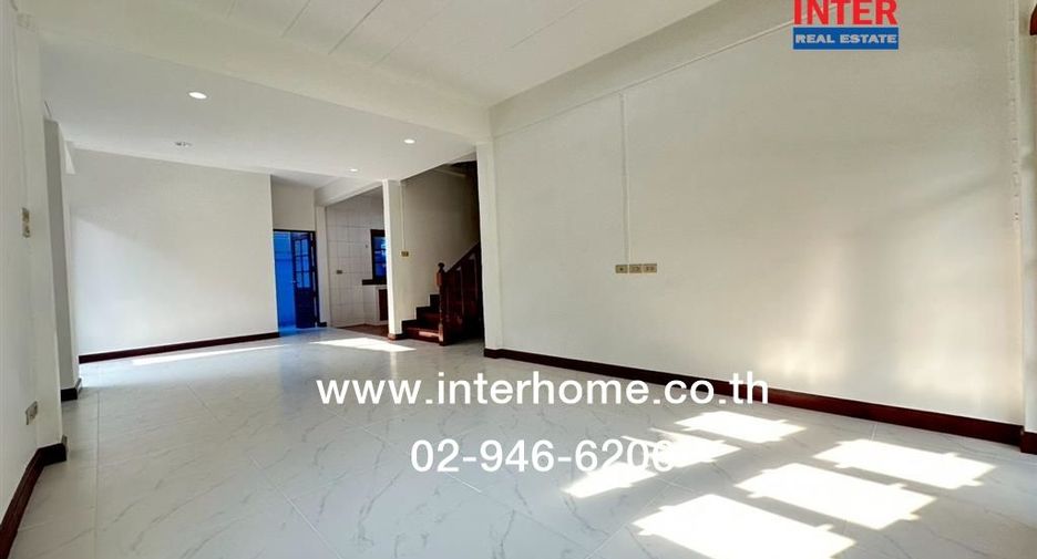 For sale 3 bedrooms house in Khan Na Yao, Bangkok