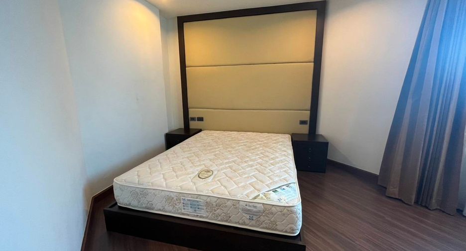 For sale 2 bedrooms condo in Sathon, Bangkok