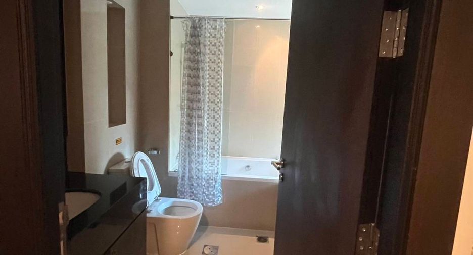 For sale 2 bedrooms condo in Sathon, Bangkok