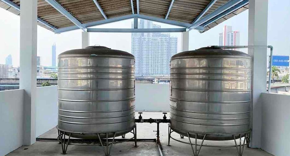 For rent 20 bedrooms retail Space in Sathon, Bangkok