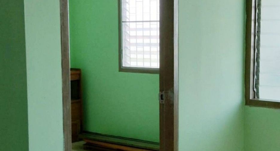 For sale 1 bed condo in Lat Krabang, Bangkok