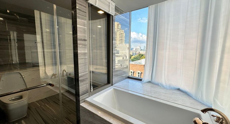 À louer 3 chambres condo à Watthana, Bangkok