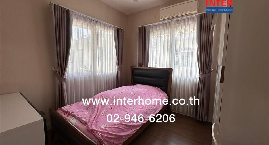 For sale 3 bedrooms house in Mueang Pathum Thani, Pathum Thani
