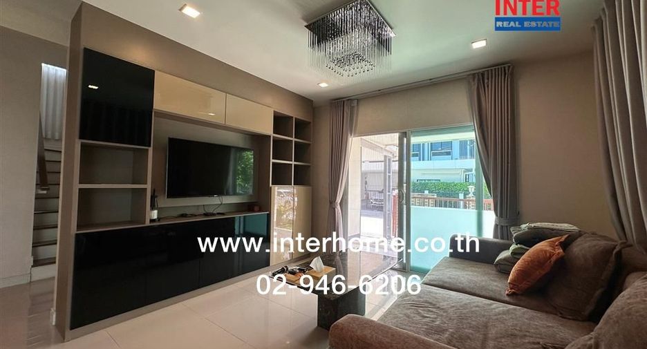 For sale 3 bedrooms house in Mueang Pathum Thani, Pathum Thani