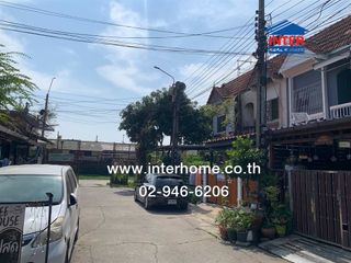 For sale 2 ベッドルーム townhouse in Saphan Sung, Bangkok