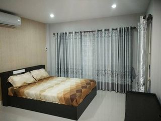 À louer 3 chambres maison à Si Racha, Chonburi