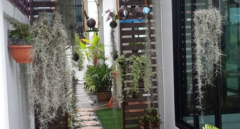 For rent 3 bedrooms house in Si Racha, Chonburi