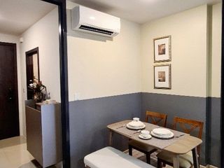 For sale 1 bed condo in Huai Khwang, Bangkok