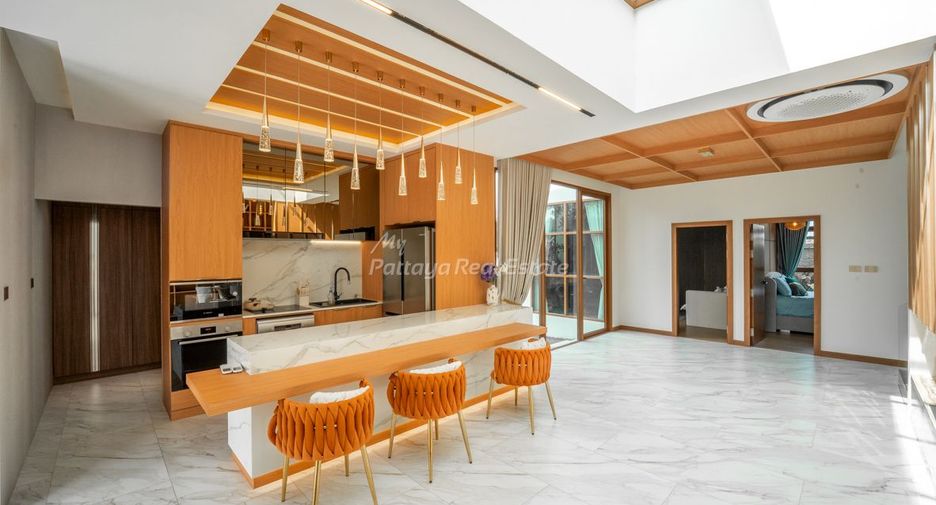 Villa zum Kauf mit 5 Zimmer in Bang Lamung, Chonburi