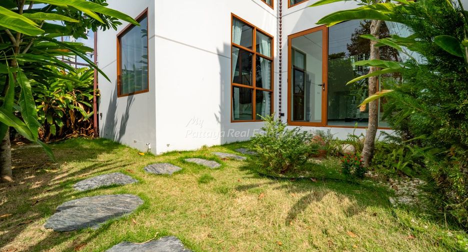 Villa zum Kauf mit 5 Zimmer in Bang Lamung, Chonburi