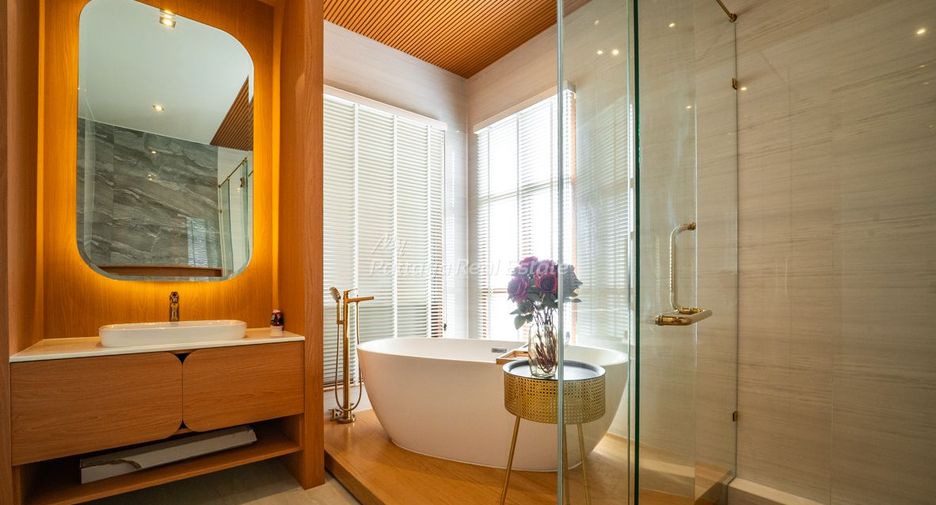 Villa zum Kauf mit 5 Zimmer in Bang Lamung, Chonburi