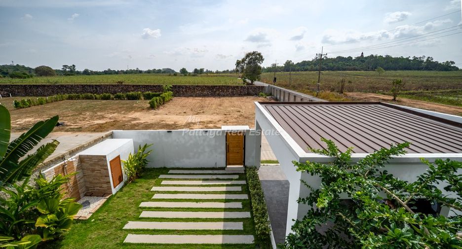 Villa zum Kauf mit 5 Zimmer in Bang Lamung, Chonburi