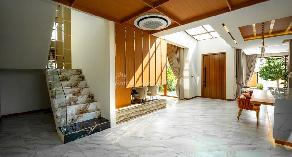 Villa zum Kauf mit 5 Zimmer in Bang Lamung, Chonburi
