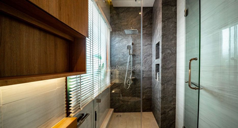 Villa zum Kauf mit 5 Zimmer in Bang Lamung, Chonburi