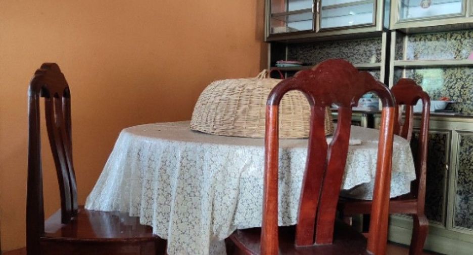 For sale 3 bedrooms house in Si Racha, Chonburi
