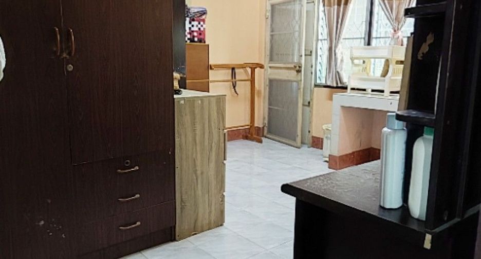 For sale 3 bedrooms house in Si Racha, Chonburi
