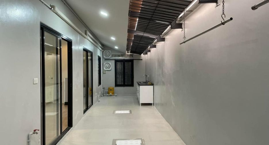 For rent and for sale 4 bedrooms house in Mueang Phuket, Phuket