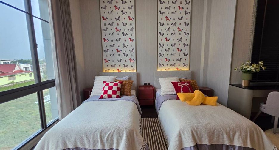 For sale 6 bedrooms house in Suan Luang, Bangkok