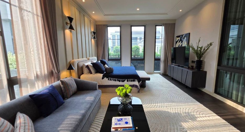 For sale 6 bedrooms house in Suan Luang, Bangkok
