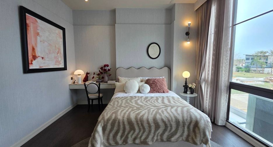 For sale 6 bedrooms house in Suan Luang, Bangkok