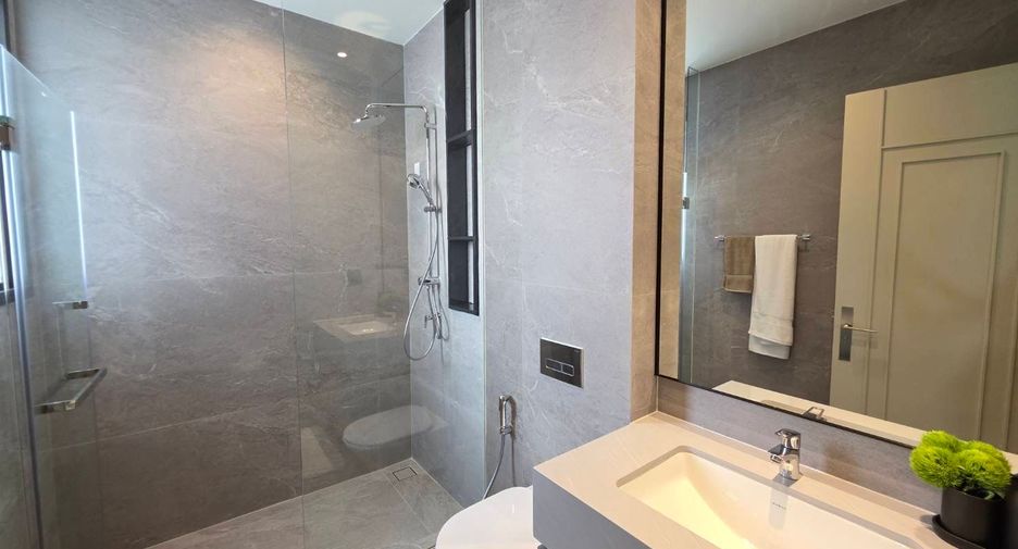 For sale 6 bedrooms house in Suan Luang, Bangkok